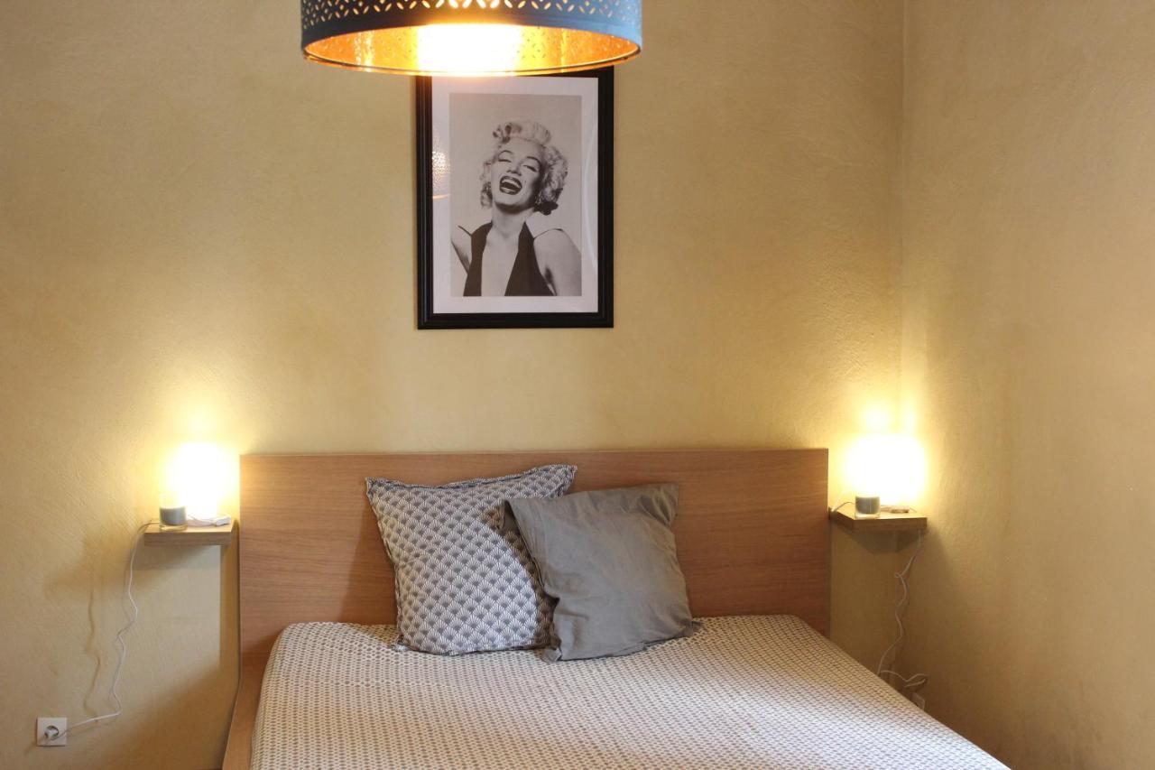 Grand Historique Rue Colbert Apartment *